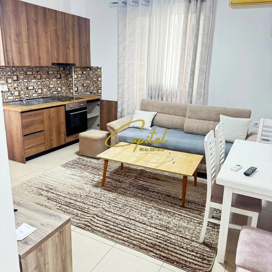 Tirane, jepet me qera apartament 1+1 Kati 1, 65 m² 500 € (5 MAJI)