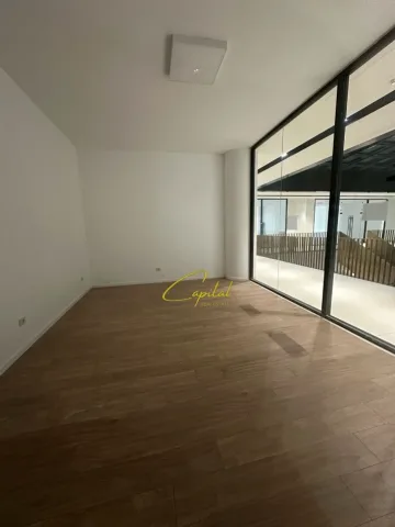 Tirane, jepet me qera ambjent biznesi Kati 2, 30 m² 750 € (RRUGA MINE PEZA)