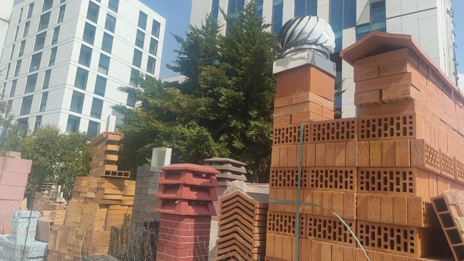 Shqiperi, shes Tulla shamat të reja dhe të përdorura, oxhaqe, furra, pllaka balte veshjeje, etj 10 €