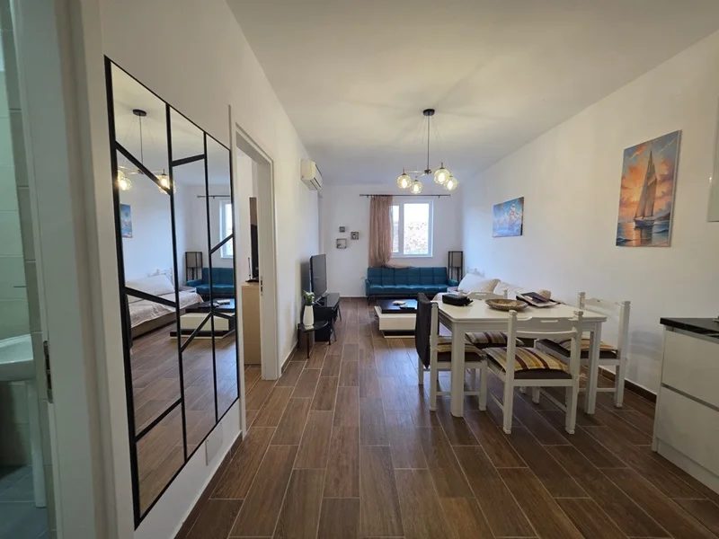SHËNGJIN SHITET APARTAMENT 1+1