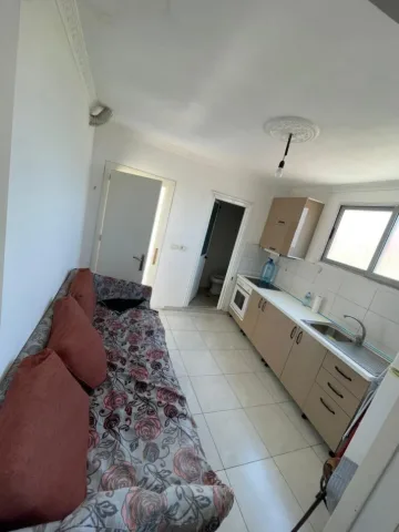 Tirane, jepet me qera apartament 1+1 Kati 2, 40 m² 240 € (Astir)