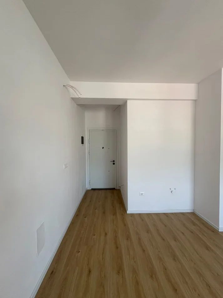 Tirane, jepet me qera apartament 1+1 Kati 3, 60 m² 350 € (Ali Demi)
