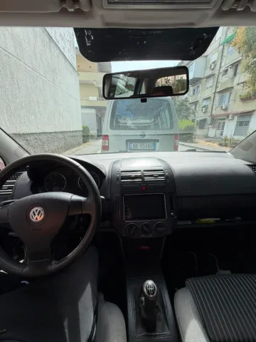 Tirane, shitet makine Polo Nafte, gri e erret manuale Klima