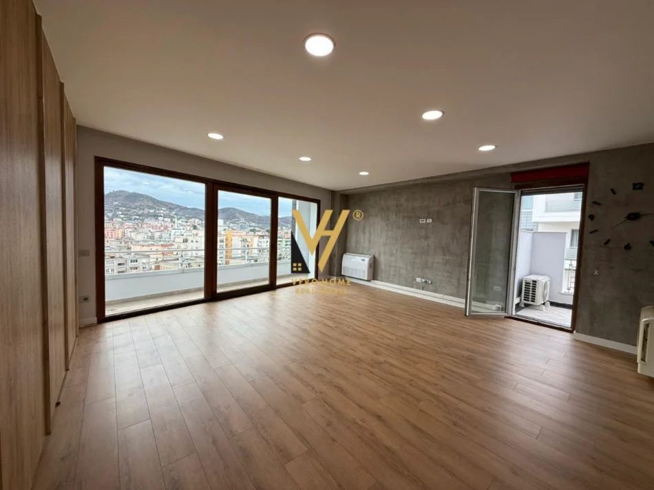 Tirane, jepet me qera zyre Kati 7, 200 m² 2.600 € (DELIJORGJI)