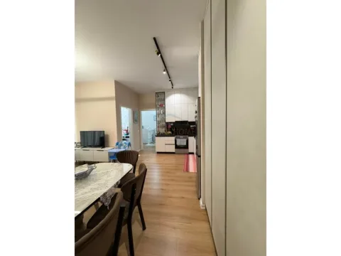 Tirane, shitet apartament 1+1 Kati 2, 63 m² 120.000 € (Ali Demi)