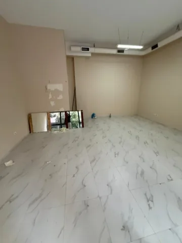 Tirane, shitet ambjent biznesi Kati 0, 61 m² 90.000€ (Yzberisht)