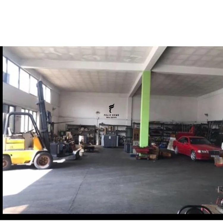 Tirane, shitet magazine Kati 0, 2.120 m² 1.200.000 € (AUTOSTRADA TIRANE- DURRES)