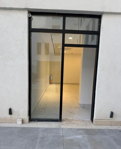 Tirane, shitet ambjent biznesi Kati 1, 38 m² 190.000 € (Rruga Mine Peza)