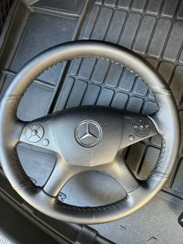 Tirane, shes Timon W204 + Film Timoni , 10.000 leke