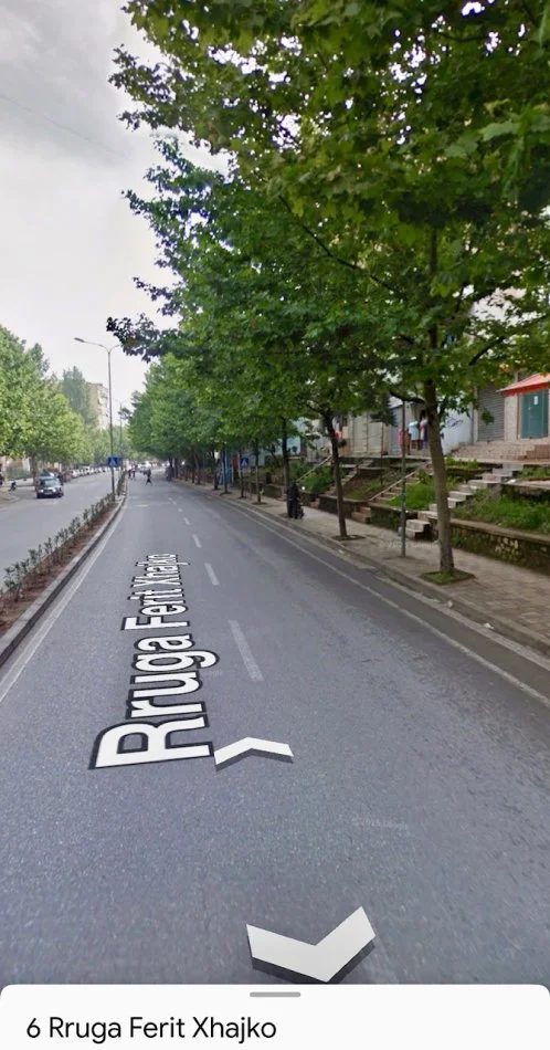 Tirane, shitet dyqan Kati 0, 65 m² 205.000 € (Ferit Xhajko)