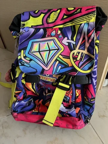 Tirane, shes Cante shkolle Mitama 3.000 leke