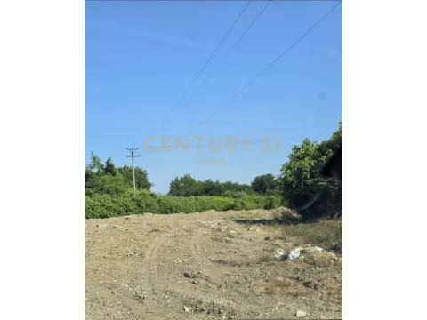Tirane, shitet toke , 28.700 m² 2.500.000 €