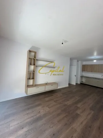 Tirane, jepet me qera apartament 2+1 Kati 5, 100 m² 550 € (5 MAJI)