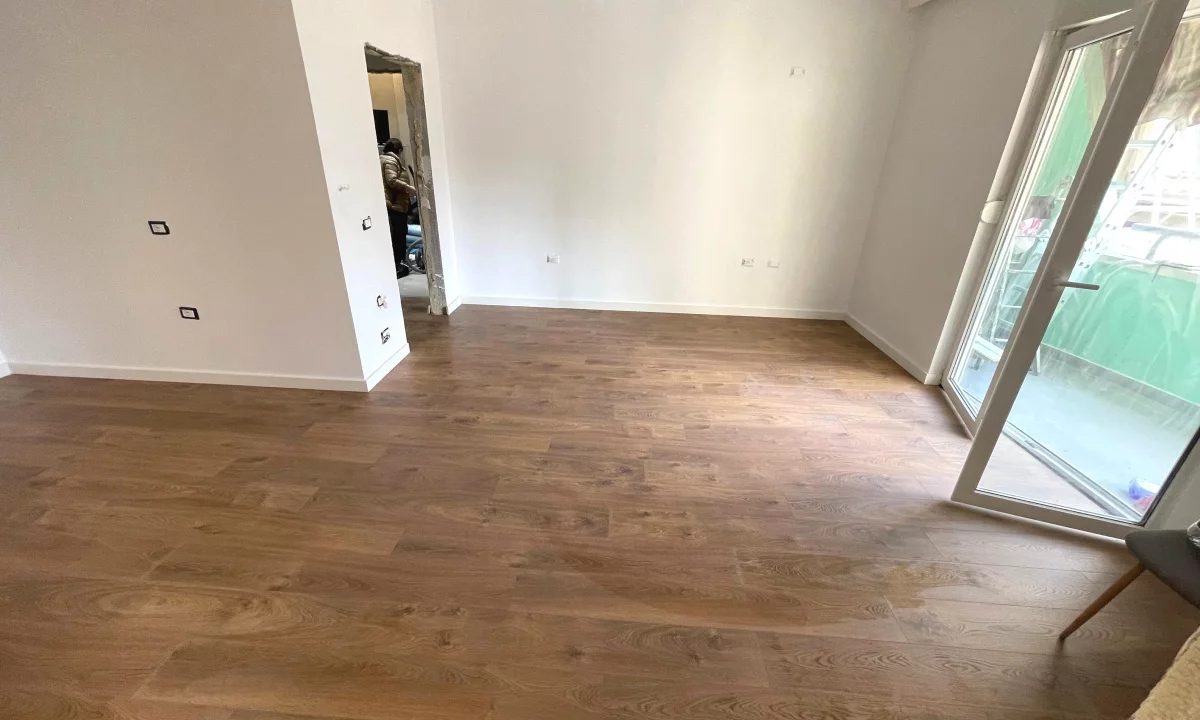 Apartament 1+1 me qira prane Air Albania, Rruga Dervish Hima