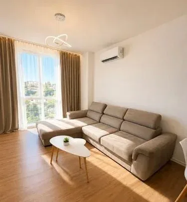 Tirane, jepet me qera apartament 1+1 Kati 6, 65 m² 400 € (Paskuqan)
