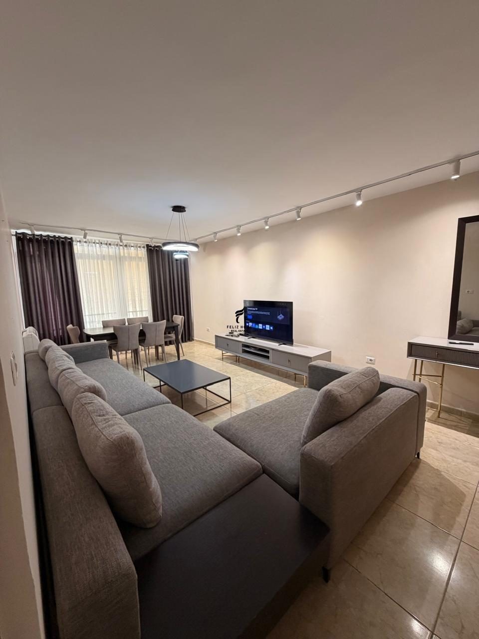 APARTAMENT ME QERA 2+1 RRUGA DRITAN HOXHA 85.000 LEKE FH-907