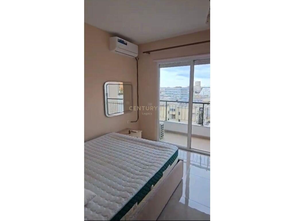 Apartament 1+1 me qira + garazh tek ish Restorant Durrësi, T