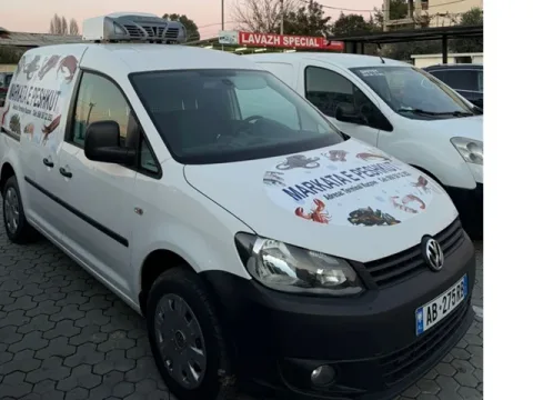 Kucove, shes Furgoncine | CADDY frigoriferik , e bardhë manuale Kondicioner 11.000 €