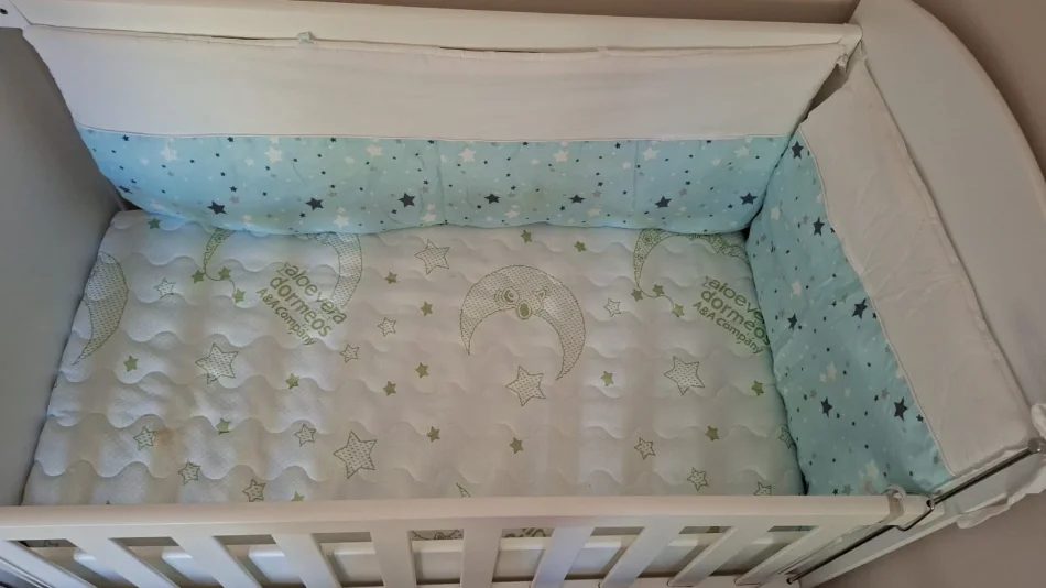 Tirane, shes Shitet Krevat Bebeje Komplet me Dyshek Dormeo Aloe Vera 80 €