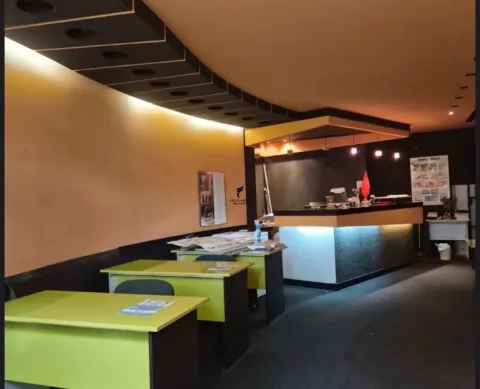 Tirane, jepet me qera zyre Kati 1, 60 m² 600 € (MYSLYM SHYRI)