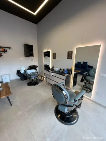 Tirane, shitet aktivitet biznesi Kati 0, 25 m² (4 Deshmoret)
