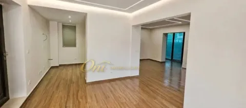 Tirane, jepet me qera dyqan Kati 0, 96 m² 1.200 € (ISH TREGU ELEKTRIK)