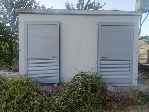shitet kabine b/a 4x3x2.5 dy dhoma cel.0696062111
