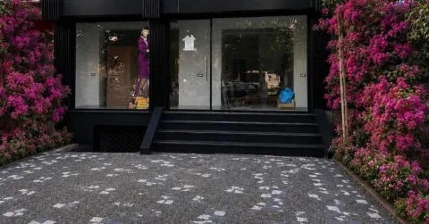 Tirane, jepet me qera ambjent biznesi Kati 1, 150 m² 5.000 € (Rruga e Durrësit)