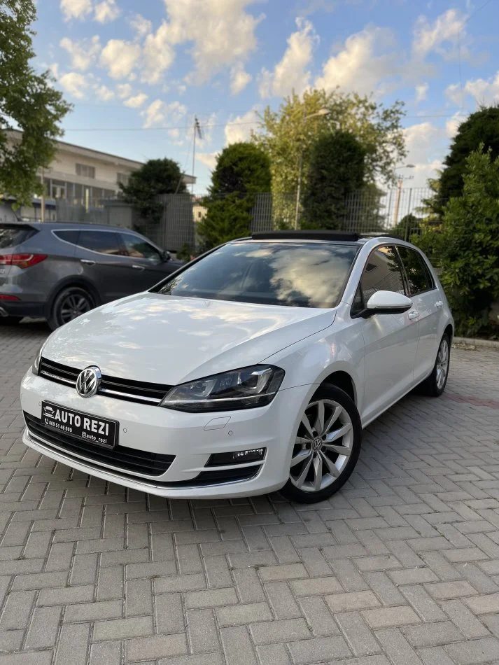 Fier, shitet Golf Voswagen Nafte, e bardhë automatik 174 km