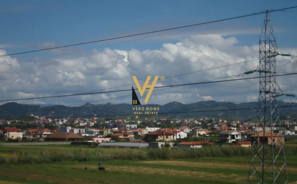 Durres, shitet toke , 30.000 m² 2.250.000 € (QAFZOTAJ)