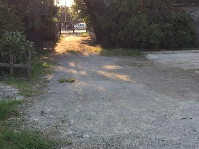 Tirane, jap me qera ambjent biznesi Kati 1,(120 m2) + piste 500 m², 80 000 lek (Laprake,Sheshi Shqiponja)