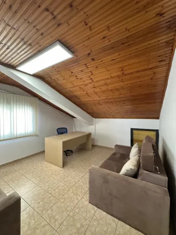 Tirane, jepet me qera ambjent biznesi Kati 4, 170 m² 800 € (Pazari I Ri)