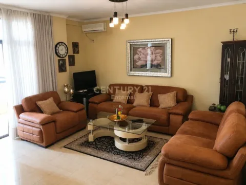 Tirane, shitet apartament 3+1+Aneks+Ballkon Kati 7, 125 m² 320.000 € (Rruga e Elbasanit)