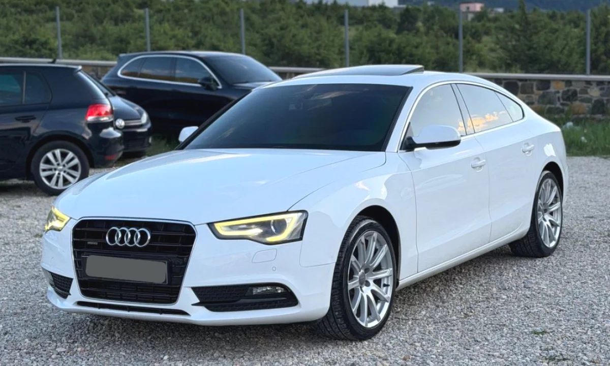 Super oferta per muajn shtator Makine me qera Audi A5 duke filluar nga 40 euro dita per rezervime mbi 5 dite