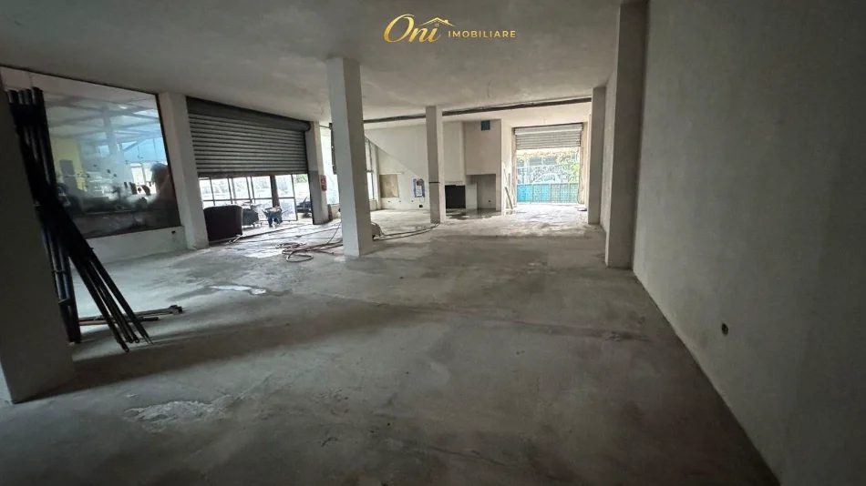 Tirane, jepet me qera magazine , 180 m² 1.200 € (DHORA LEKA)