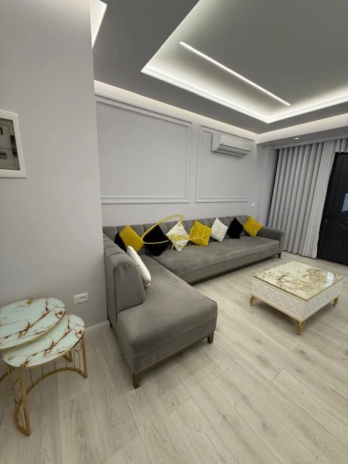 Tirane, jepet me qera apartament 1+1 Kati 1, 65 m² 500 € (SHKOLLA E BASHKUAR)