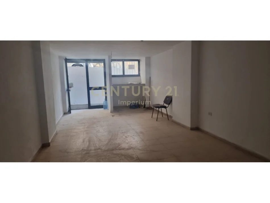 Tirane, shitet ambjent biznesi , 42 m² 113.000 € (Myslym Shyri)