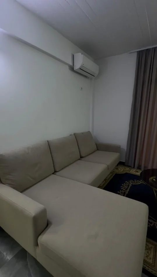 Tirane, jepet me qera apartament 1+1 Kati 1, 65 m² 400 € (Astir)