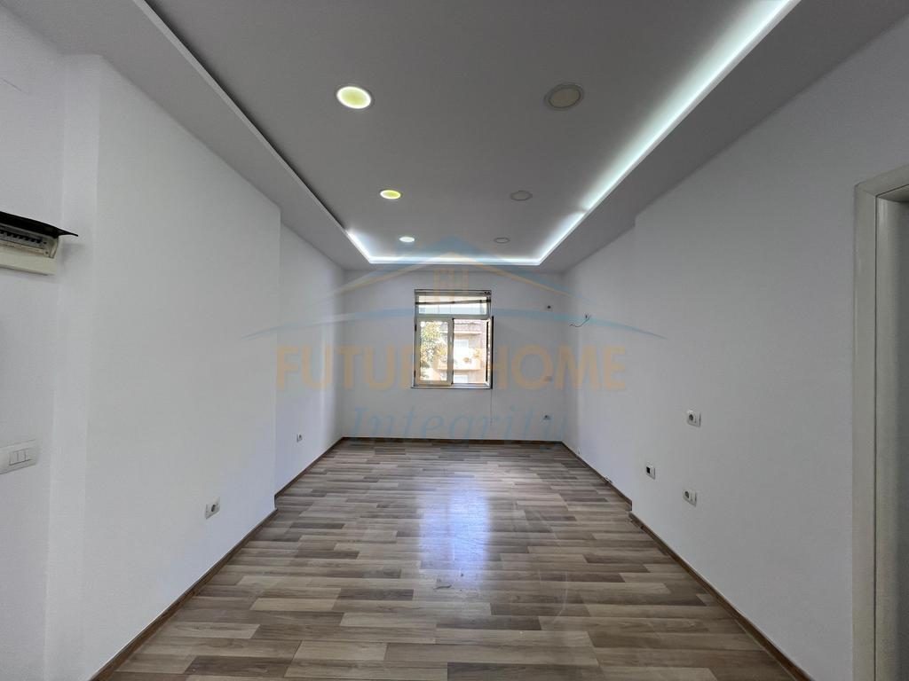 0694603851,Qera, Apartament 2+1, Libri Universitar, Tiranë.
