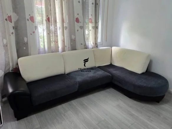 Tirane, jepet me qera apartament 1+1+Ballkon Kati 2, 70 m² 550 € (SELVIA)