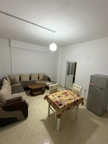 Tirane, jepet me qera apartament 1+1 Kati 1, 60 m² 350 € (Rruga Fuat Toptani Tiranë)