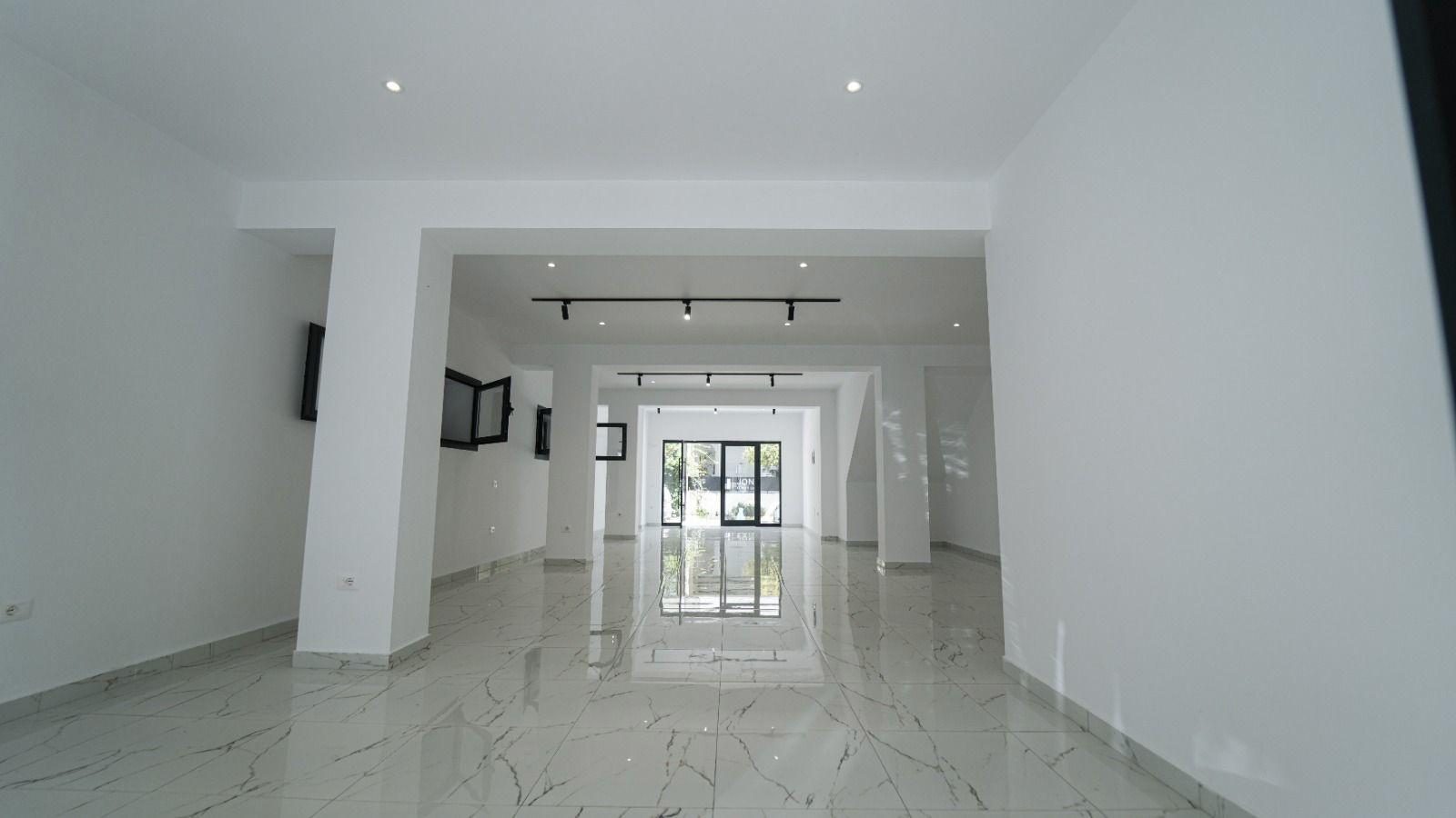 JEPET ME QERA AMBIENT BIZNESI 2 KATE PRANE MUZEUMIT, DURRES