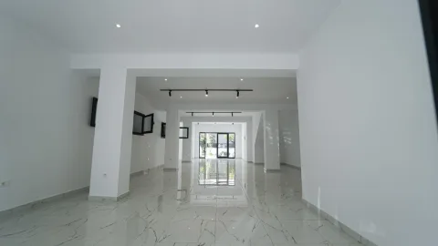 JEPET ME QERA AMBIENT BIZNESI 2 KATE PRANE MUZEUMIT, DURRES