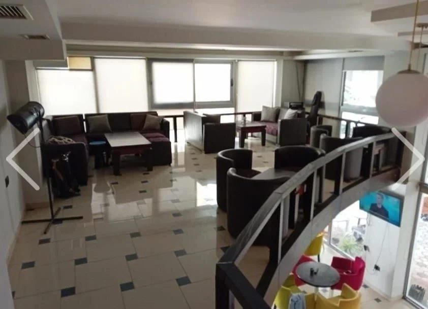 Tirane, shitet ambjent biznesi Kati 1, 150 m² 125000 € (Kombinat)