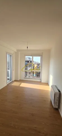 Tirane, jepet me qera zyre Kati 4, 110 m² 700 € (DON BOSKO)