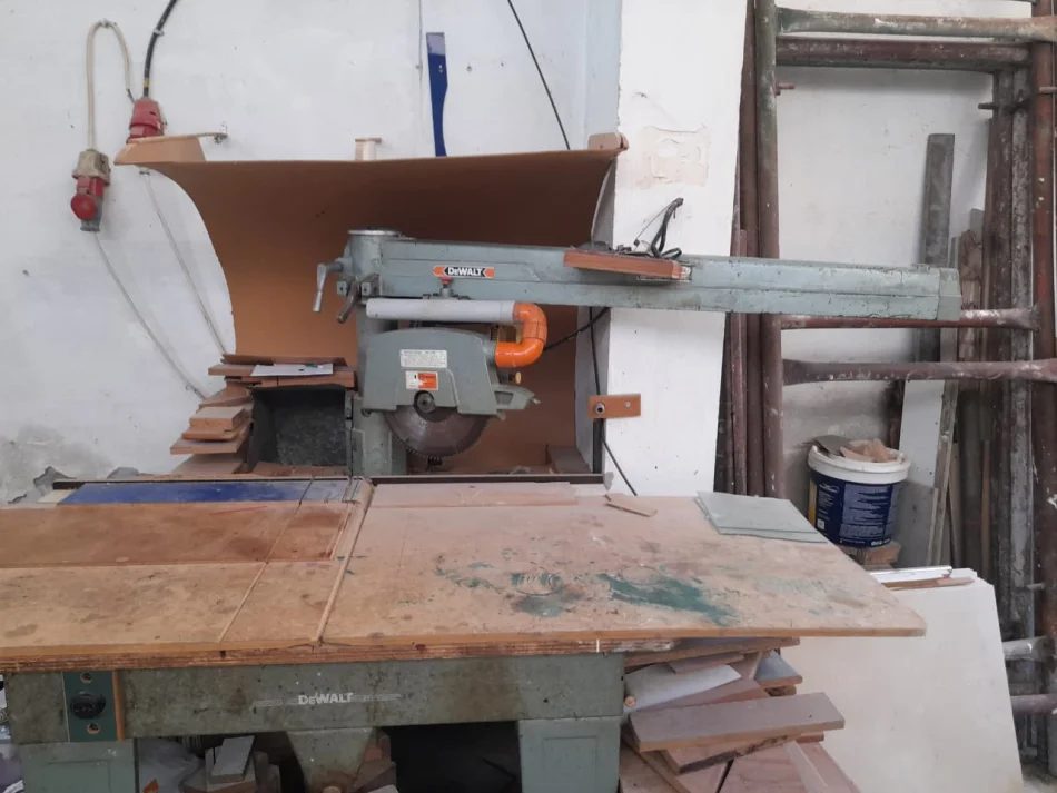 Fier, Shiten makineri druri 13.000 €