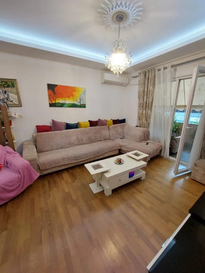 Tirane, shitet apartament 2+1 Kati 2, 106 m² 230.000 € (Rruga 5 Maji)