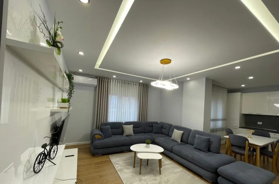 Tirane, jepet me qera apartament 2+1 Kati 4, 120 m² 970 € (Zogu i Zi)