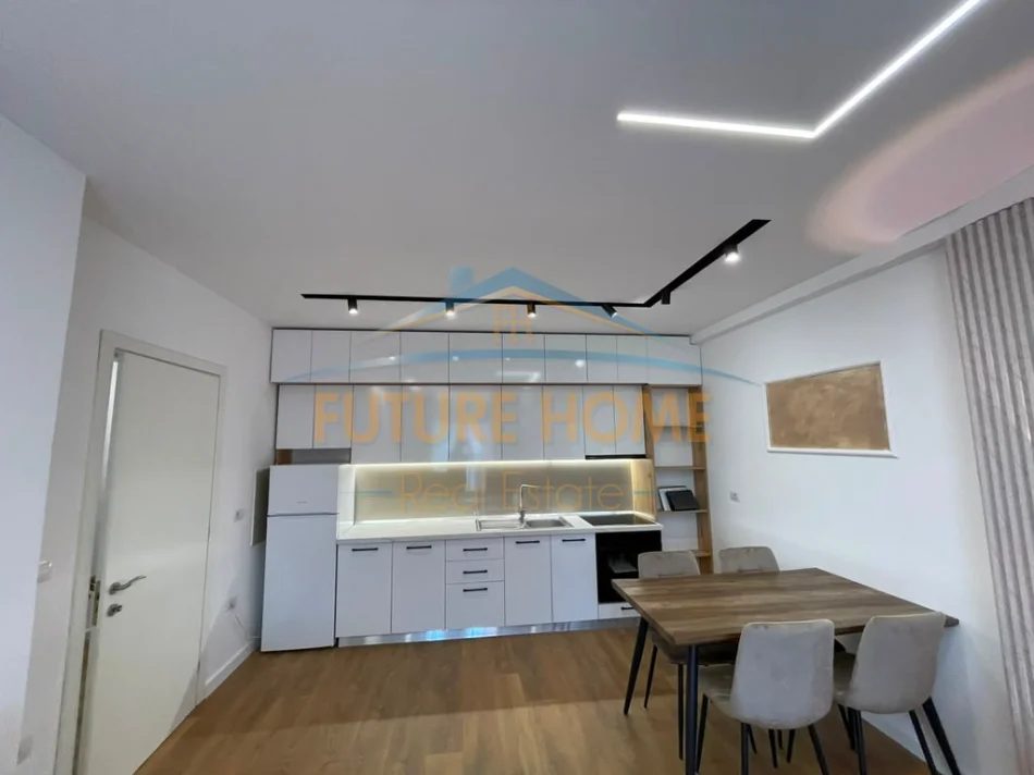 Tirane, shitet apartament 1+1 Kati 1, 60 m² 158.000 € (21 dhjetori)
