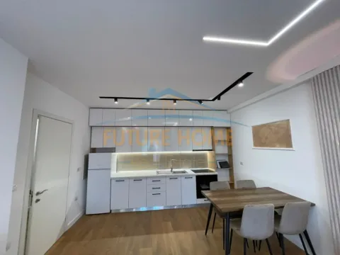 Tirane, shitet apartament 1+1 Kati 1, 60 m² 158.000 € (21 dhjetori)